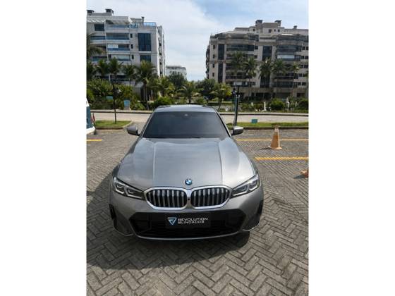 BMW 320i 2.0 16V TURBO FLEX M SPORT AUTOMÁTICO BMW 320i 2.0 16V TURBO FLEX M SPORT AUTOMÁTICO